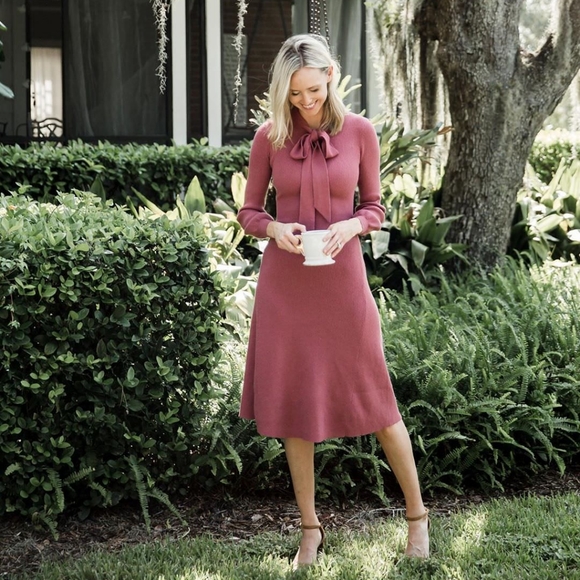 Gal Meets Glam sweater dress - Picture 4 of 5